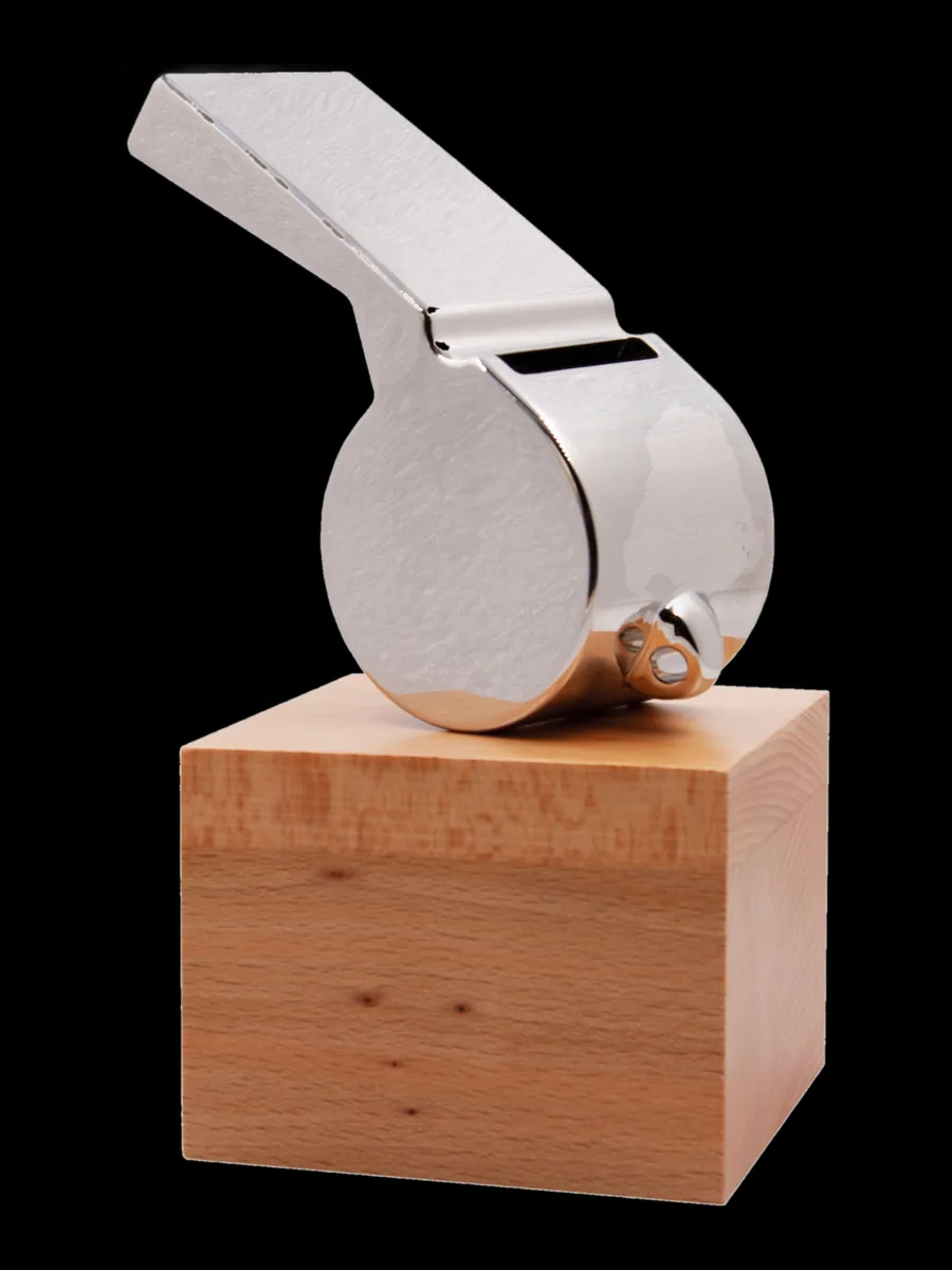 Silbato de fútbol en madera plata - Ref 6517