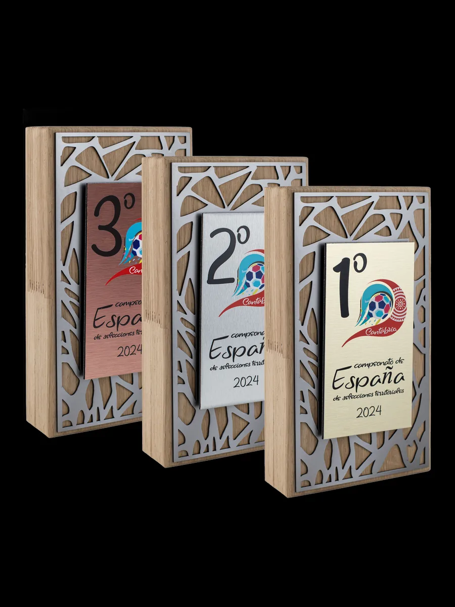 Trofeo Madera Metal Calado